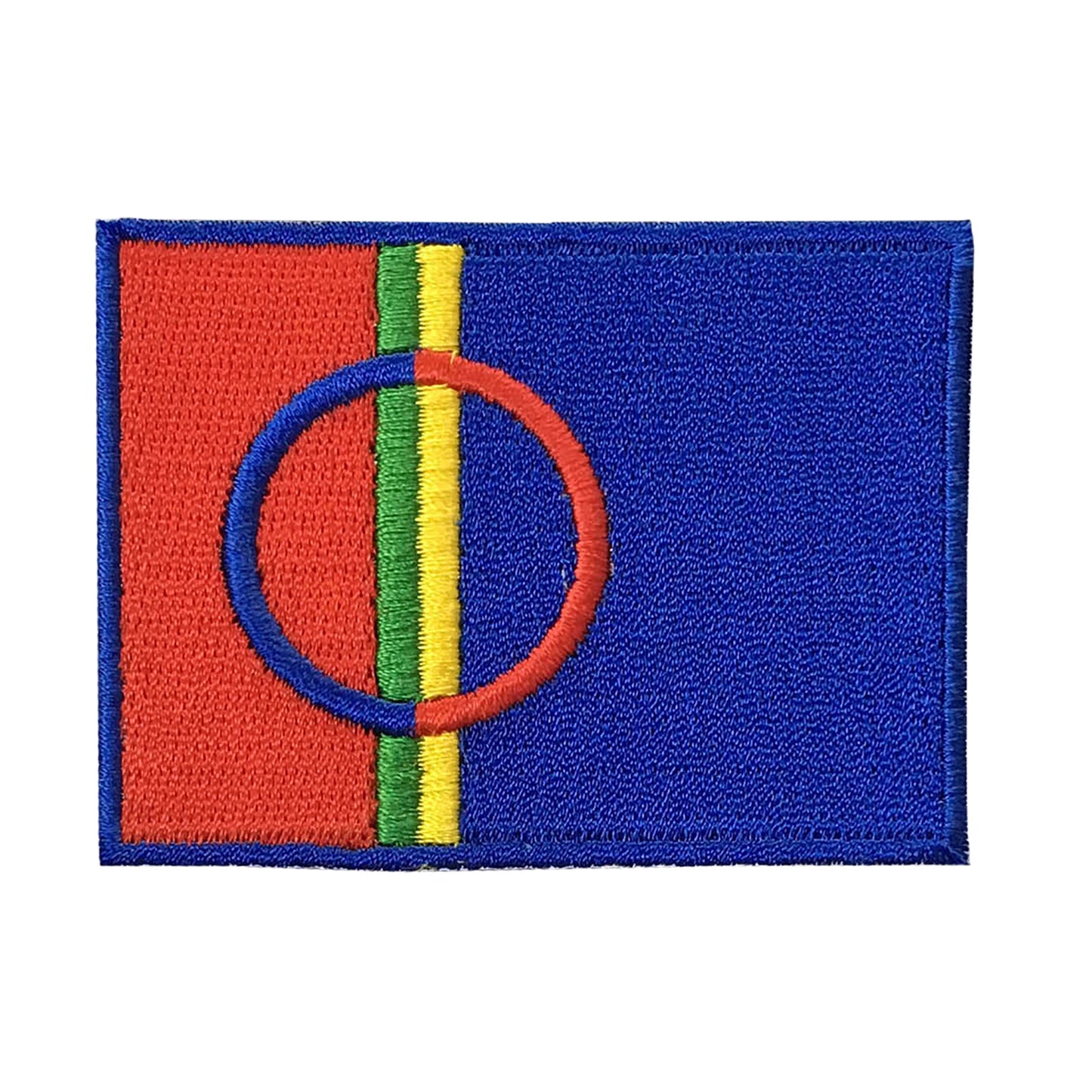 Broderat tygmärke med Samiska flaggan i starka färger. Hög kvalitet på både brodyr och färger. Kan sys eller värmas fast på tyg.