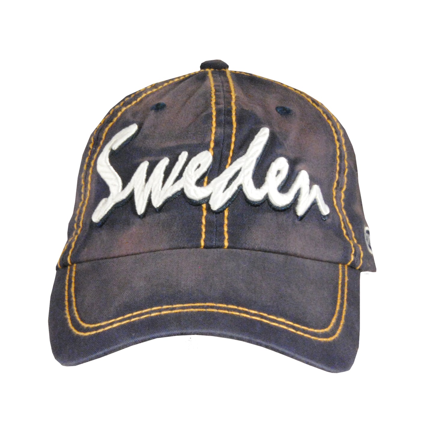 Blå keps med broderad Sweden-text i 3D.