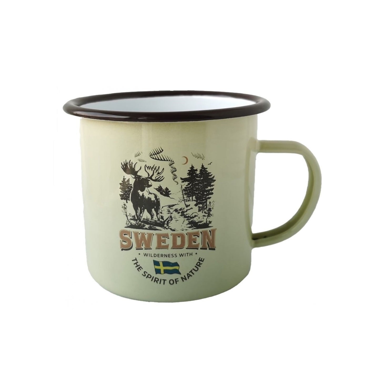 Ljusgul emaljmugg med svart kant, älg, skogsmotiv och texterna “Sweden” och “wilderness with the spirit of nature”. En rustik mugg i tåligt material, perfekt för friluftsliv.
