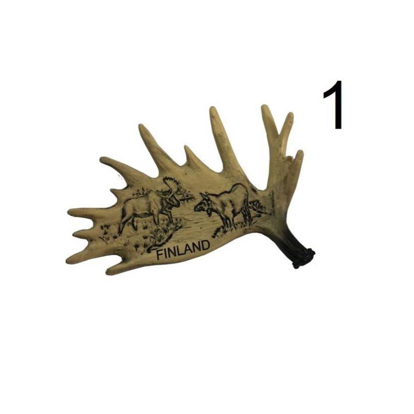 Souvenirmagnet formad som ett älghorn med motiv av två älgar och texten "Finland". En dekorativ magnet med vildmarkskänsla.
