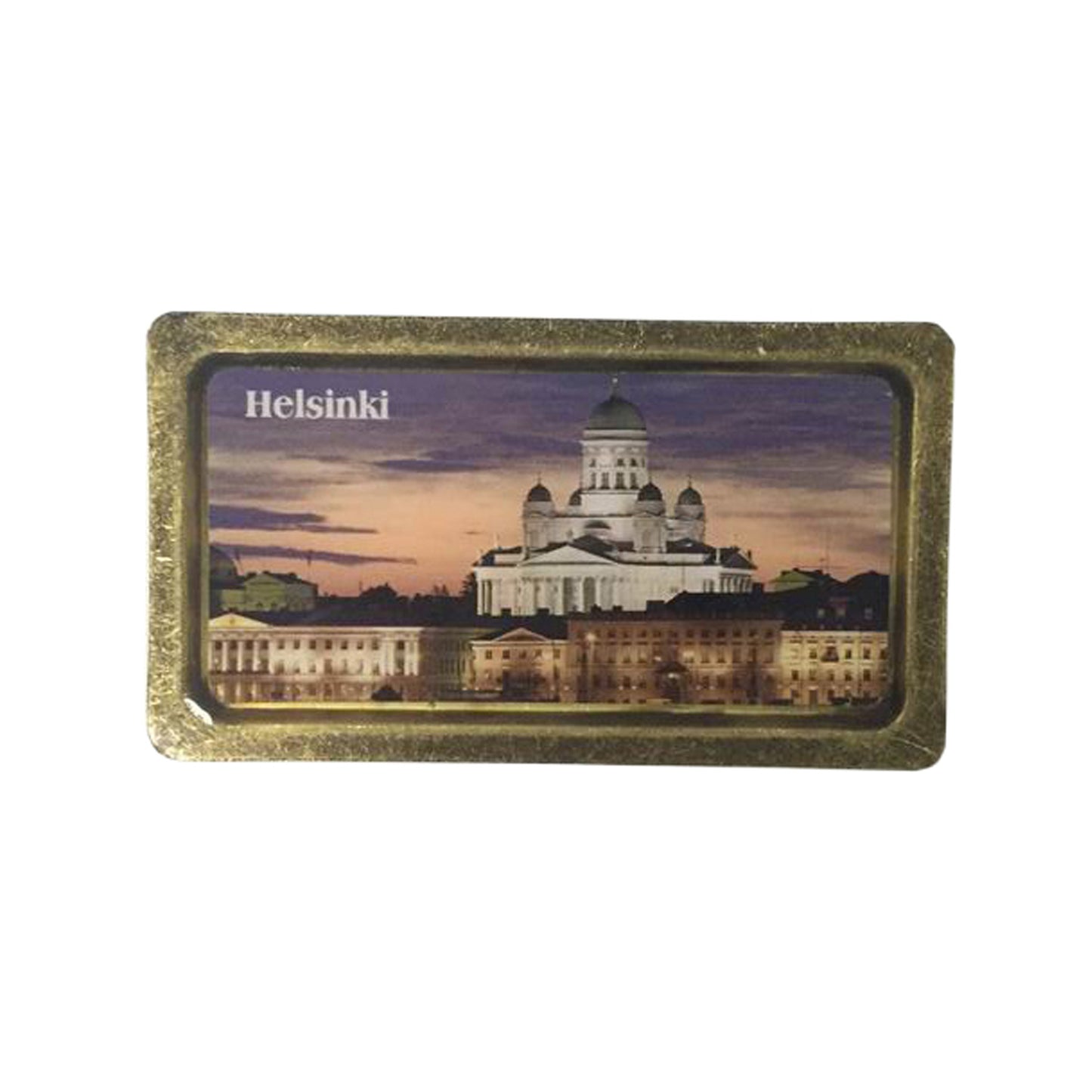 Souvenirmagnet med motiv av Helsingfors domkyrka, med lyxig kantdetalj. Mått 80 x 45 mm, perfekt för kylskåpet.