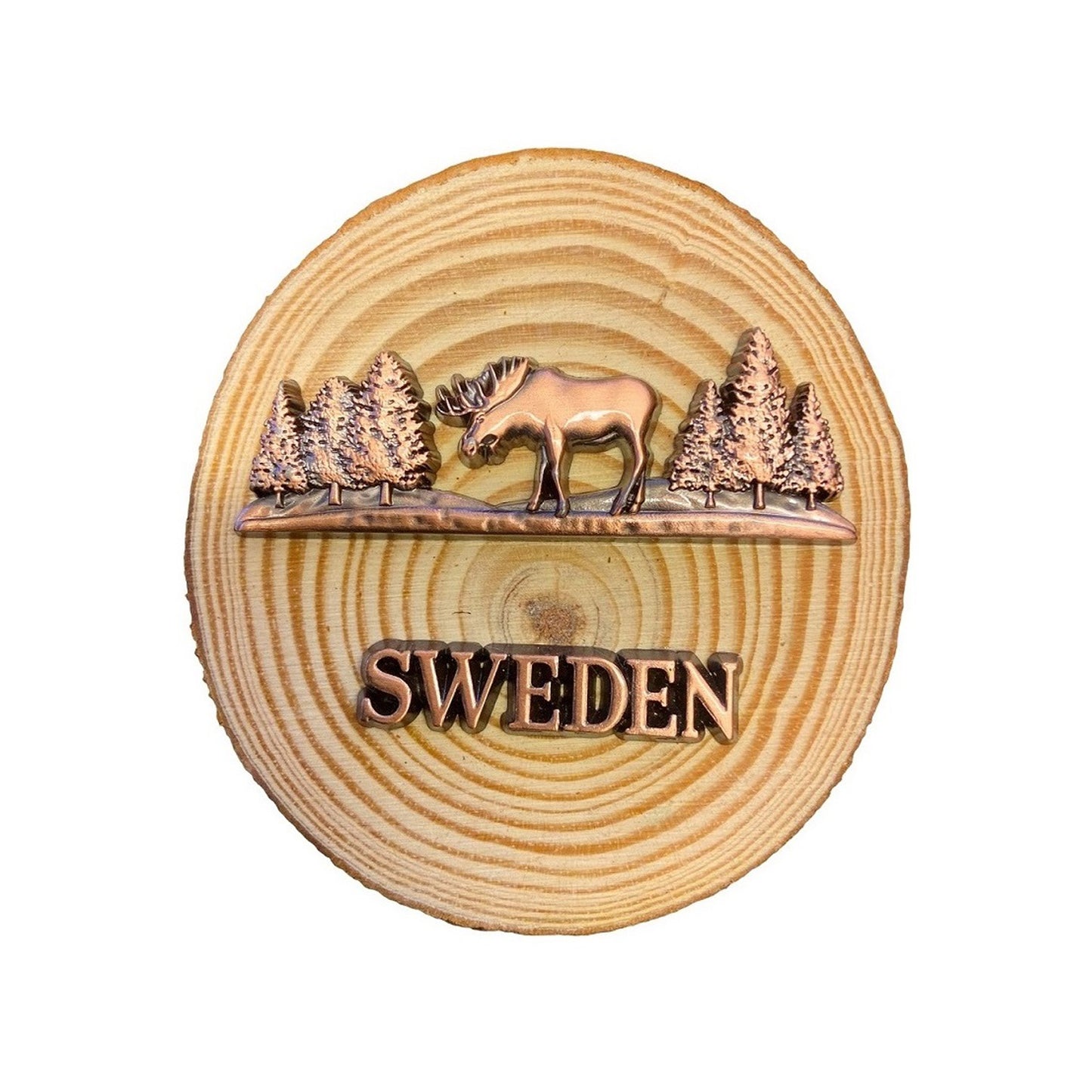 Magnet med bronsfärgad älg och texten "Sweden" på trädstubbe.