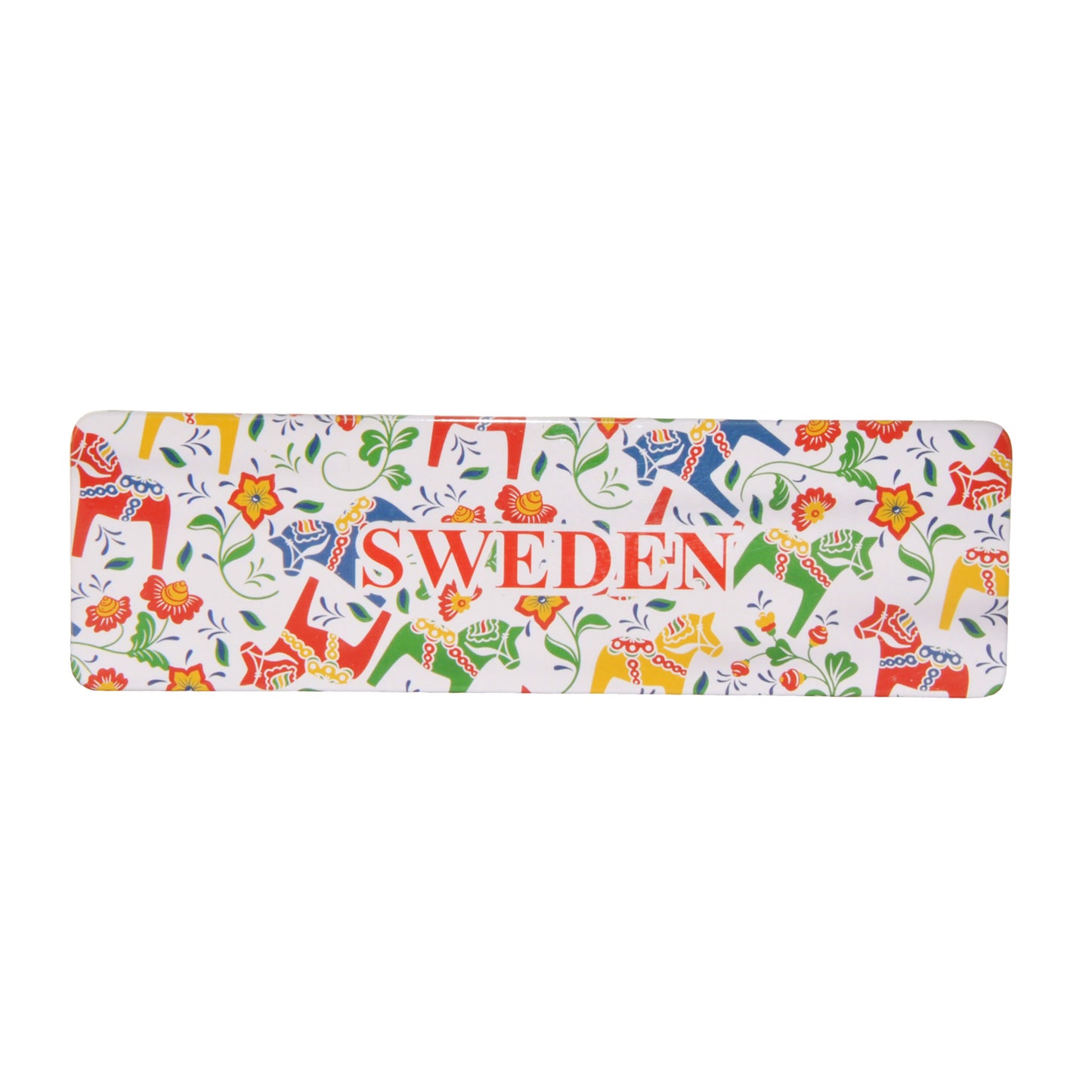 Rektangulär magnet med färgglada dalahästar omgivna av blommor och blad.