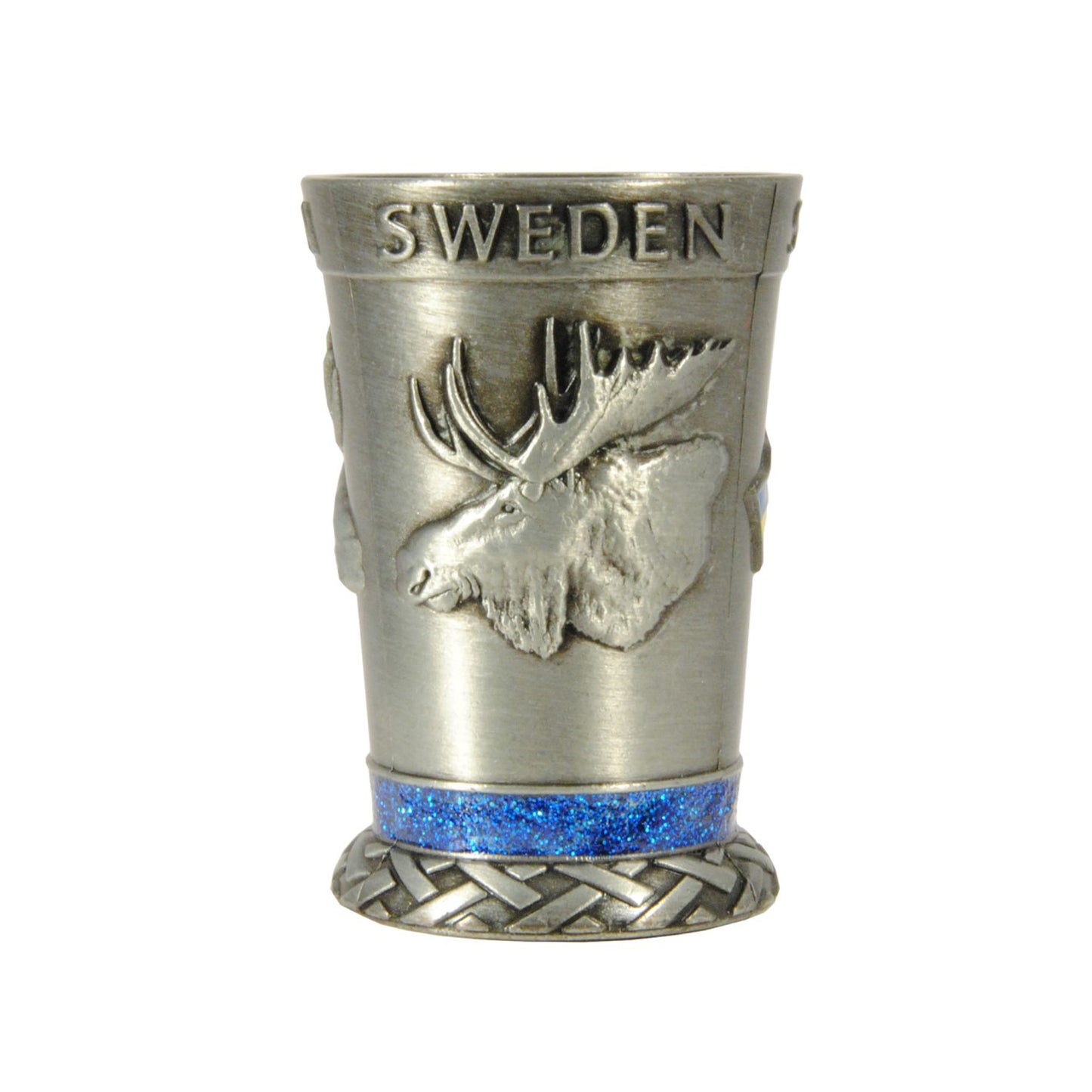 Metallshotsglas med älghuvud i relief, en rand av blå glitterkristaller och texten 'Sweden' .