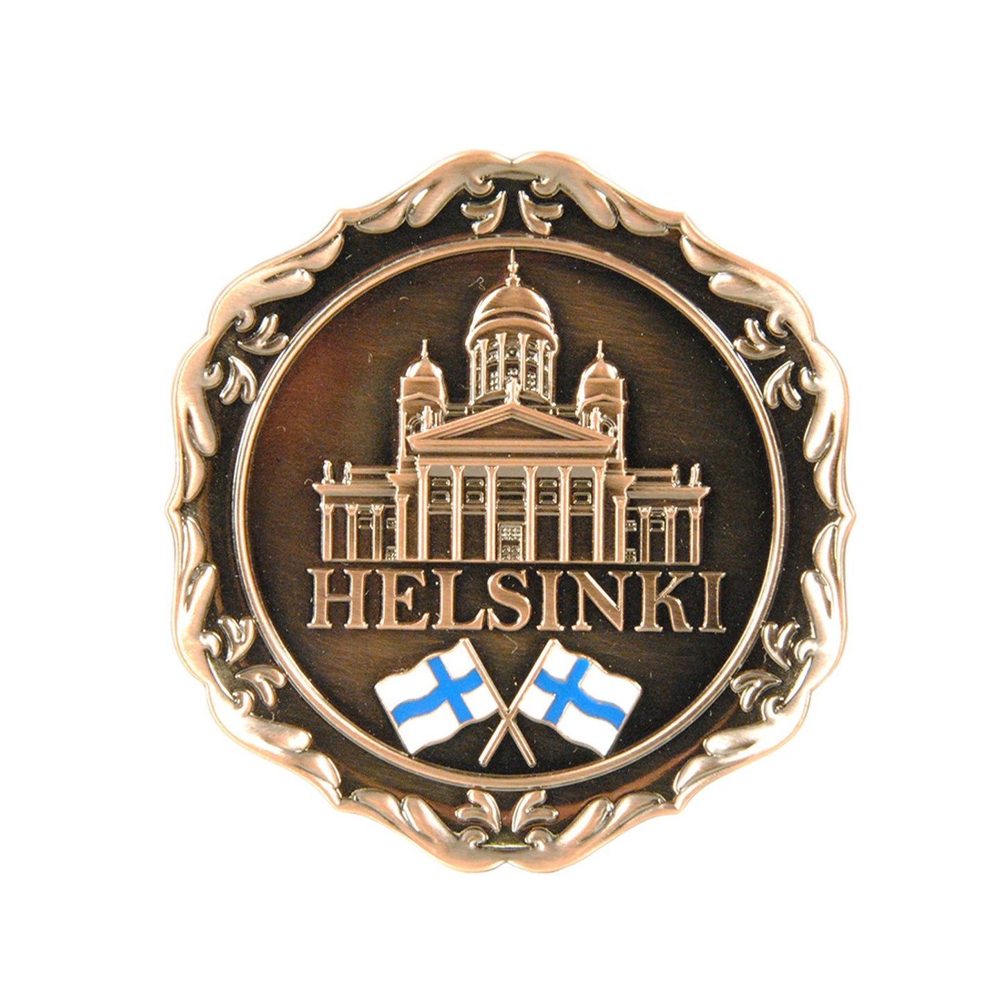 Rund bronsfärgad metallmagnet med Helsingfors domkyrka, texten “HELSINKI” och två finska flaggor.