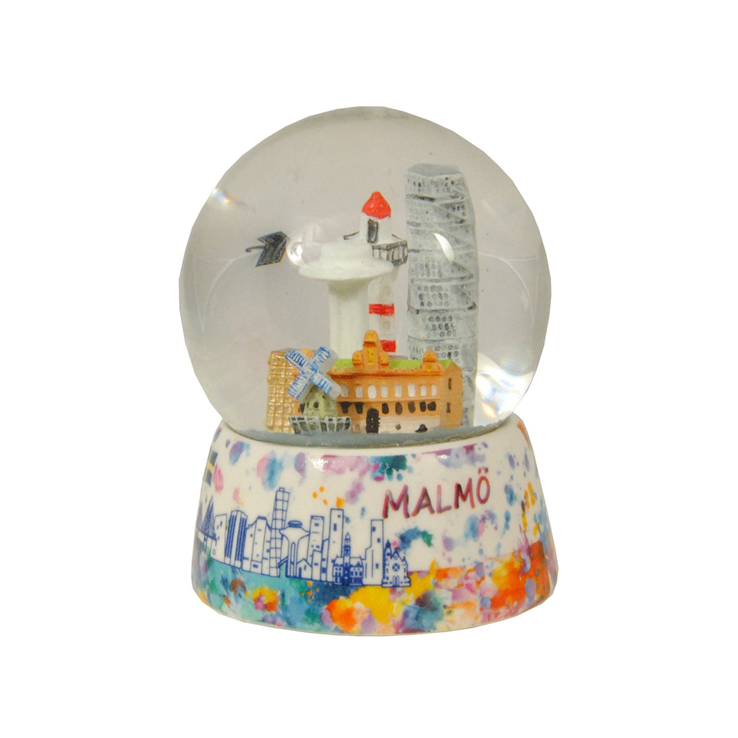 Vattenglob Malmö med snö, 8,3 cm, med porslinssockel dekorerad med Malmö-motiv i vattenfärgsstil. Inuti globen syns Turning Torso, Malmö rådhus och väderkvarn - sedd från en annan vinkel.