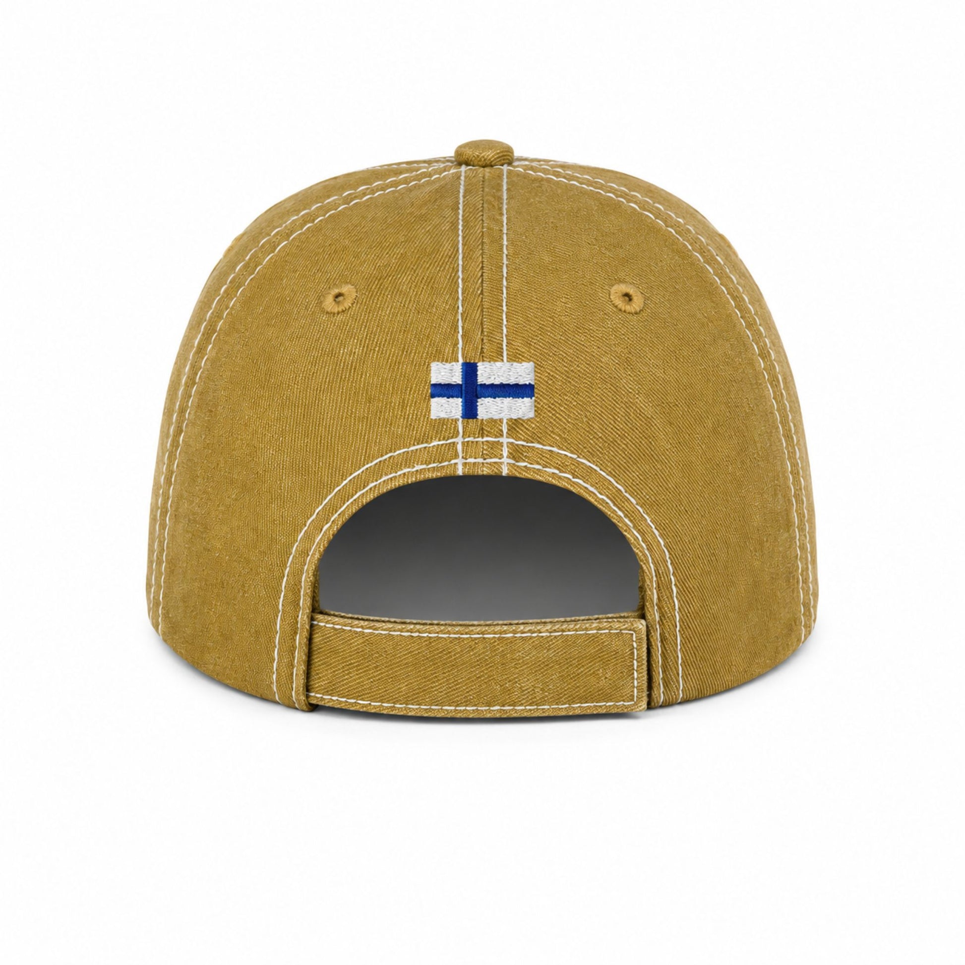 Kepsens baksida med justerbar rem med kardborreband och en liten finsk flagga.