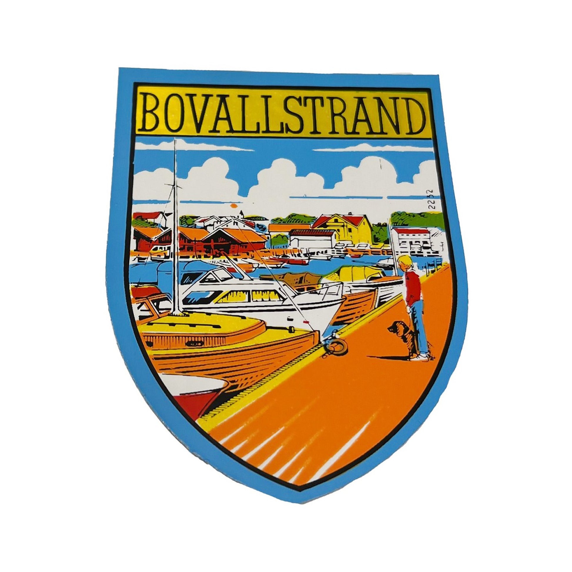 Sköldformad dekal 6 x 7,8 cm med motiv från Bovallstrand.