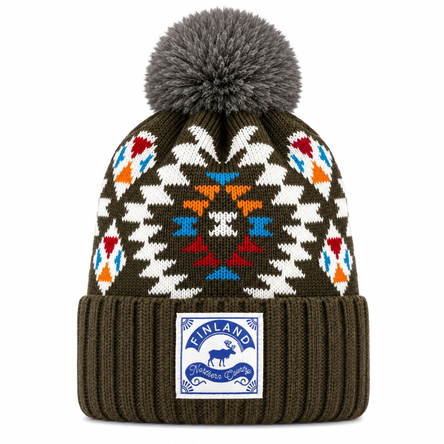 Grå stickad mössa med tofs, prydd med ett mönster i vitt, blått, rött och orange, samt ett märke med texten "Finland Northern Country" framtill.