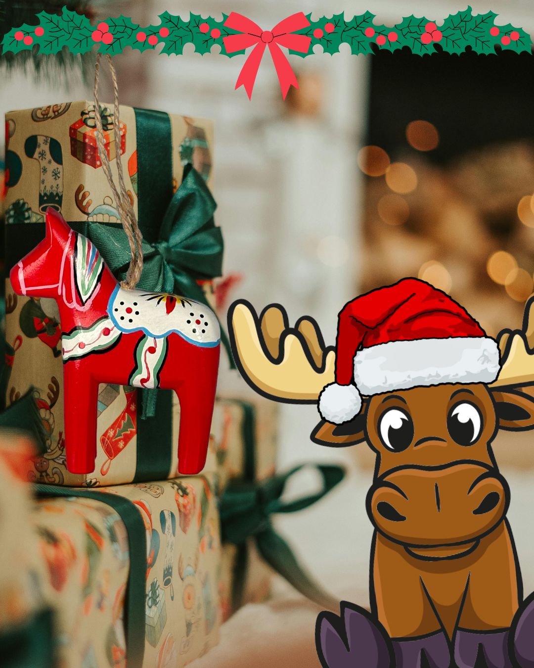 Header till startsidan för "Kåres Julklappstips" med paket i bakrunden, Kåre i en tomteluva och juldekorationen dalahäst hängandes från girlangen. 