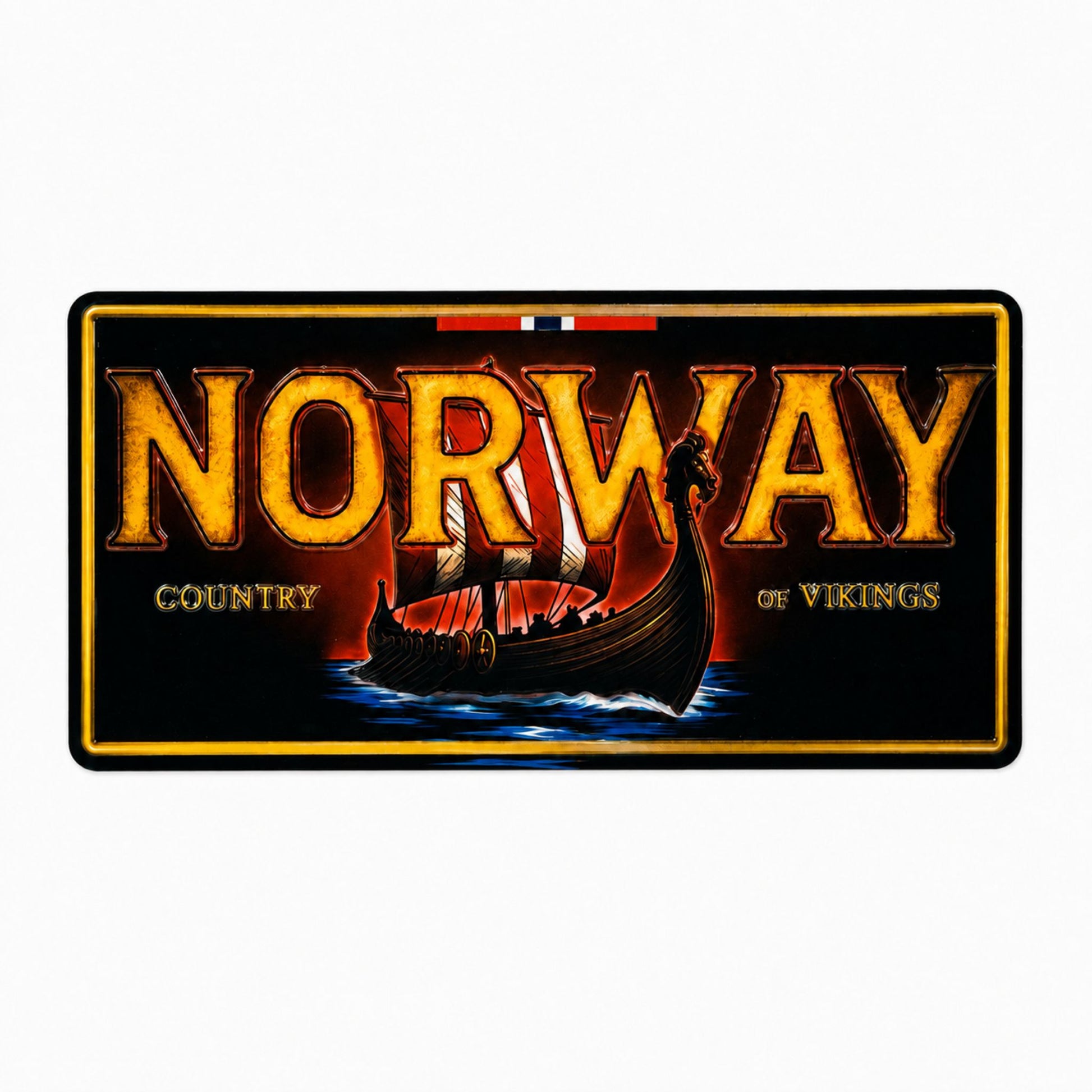 Svart magnet i form av en amerikansk registreringsskylt med vikingaskepp och texten "Norway country of vikings".