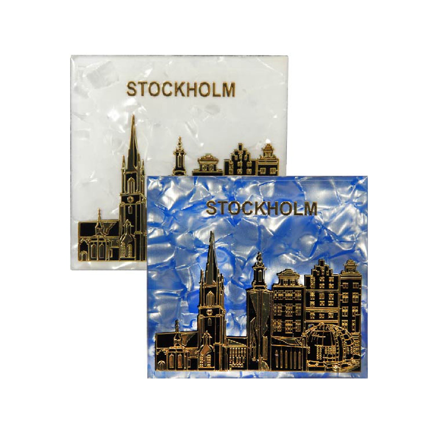 Två souvenir­magneter med marmorering, en i vitt och en i blått, med kända byggnader från Stockholm i förgrunden.