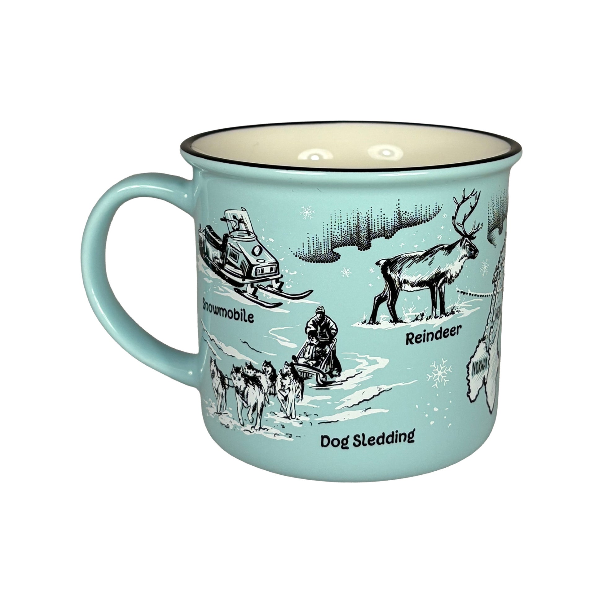 Ljusblå mugg med handtaget åt vänster, med svartvita illustrationer av hundspann, midnattssol och karta med markerad Polcirkeln samt texten "Lapland Arctic Region