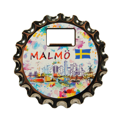 Konstnärlig Malmö-magnet med vattenfärgsdesign – kombinerar funktion som flasköppnare och underlägg.