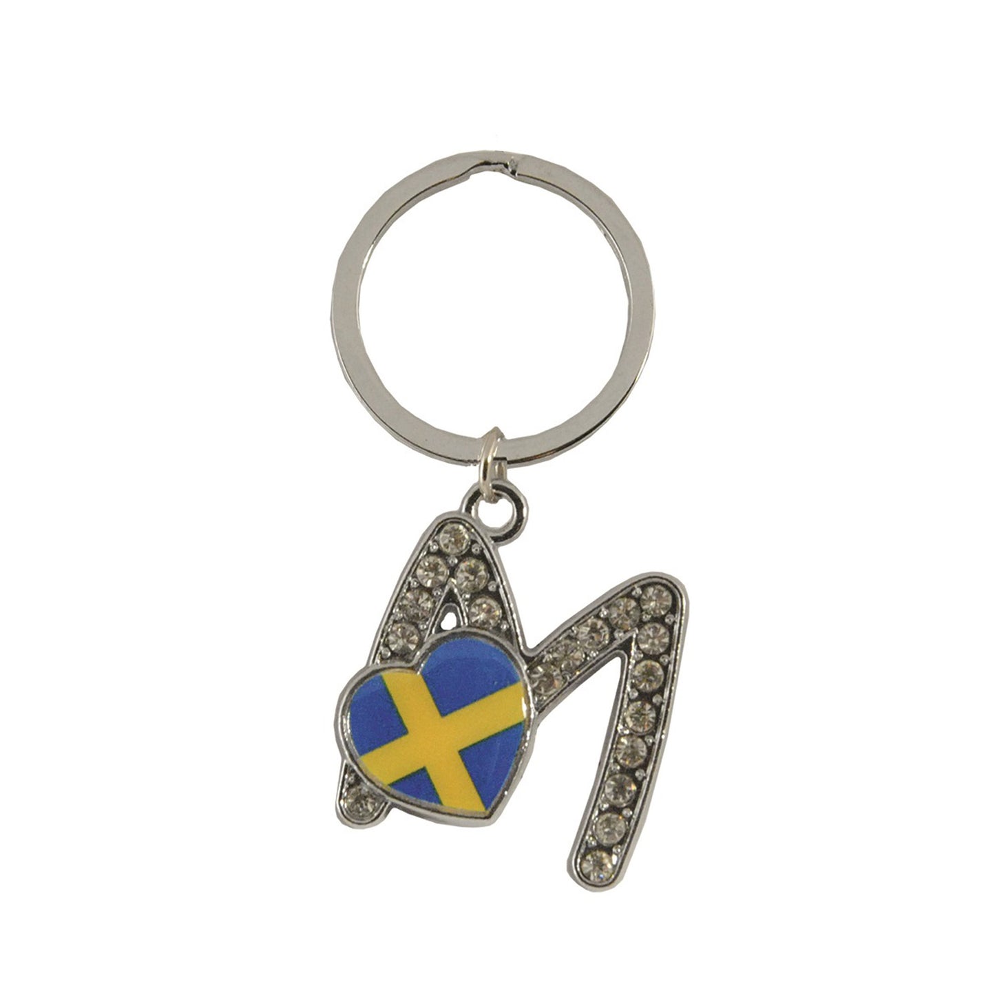 Metallnyckelring med bokstaven M. Bokstaven är dekorerad med glitterstenar. På bokstaven finns även ett hjärta med en svensk flagga.