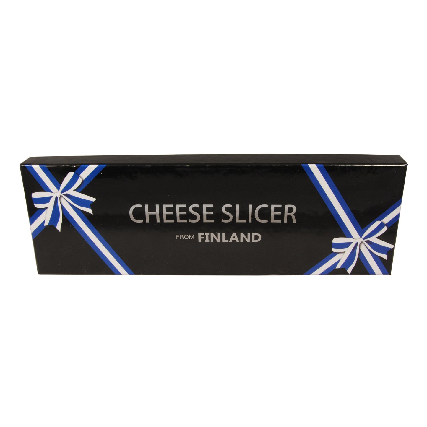 Svart presentförpackning till Osthyvel med norrskensmotiv. Presentförpackningen är dekorerad med två blåvita rosetter och silverfärgad text: "Cheese slicer from Finland" .