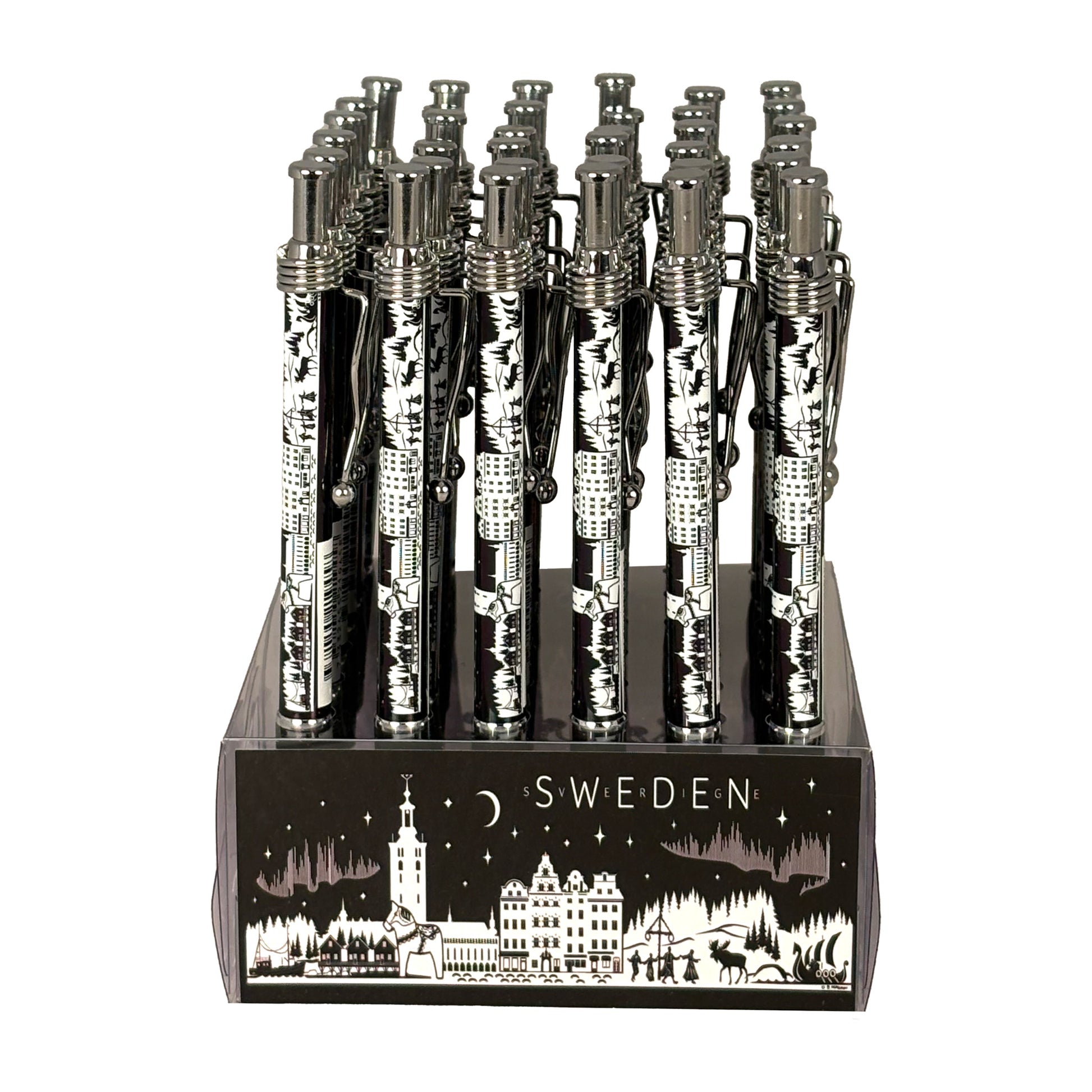 Pennor med motiv av Sweden Skyline, uppställda i stativ – perfekt som souvenir eller present.








