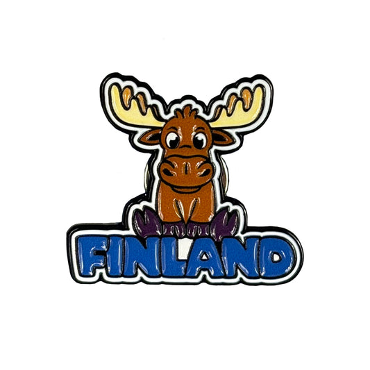 Pin med motiv tecknad älg med texten "Finland" – charmig souvenirpin.