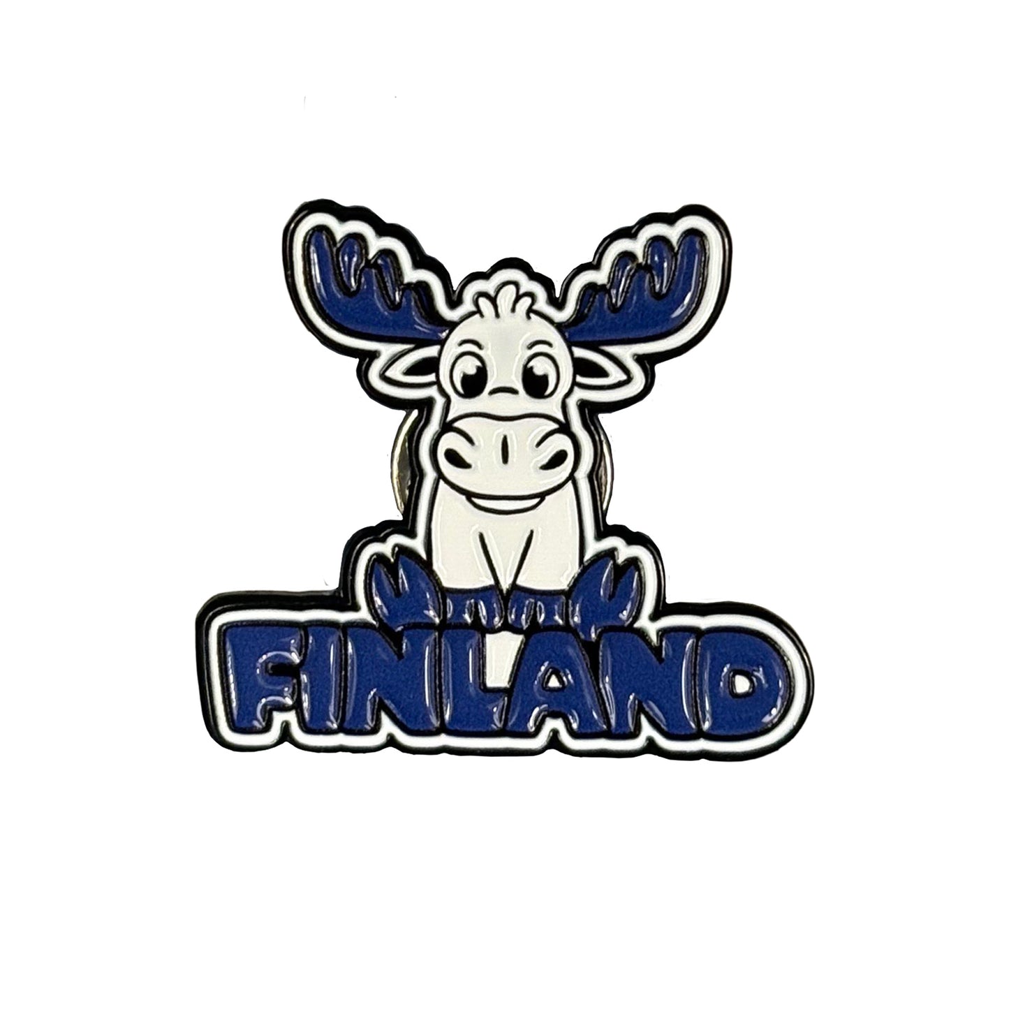 Pin med motiv av en tecknad älg med lekfullt uttryck – souvenir från Finland.
