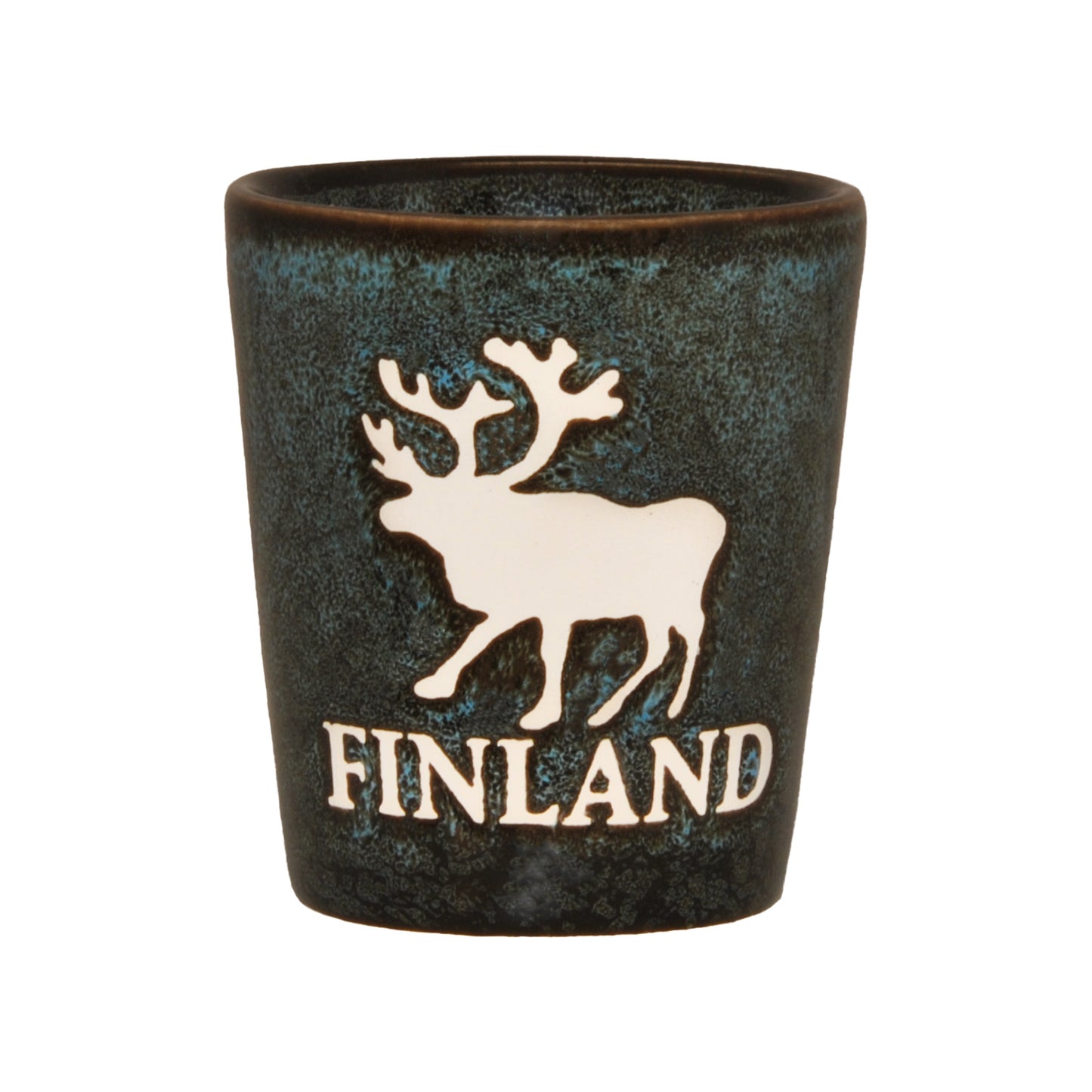 Rutstikt blått shotglas med motiv av en ren och texten "Finland", perfekt för snaps eller shots. En festlig souvenir med finsk touch.