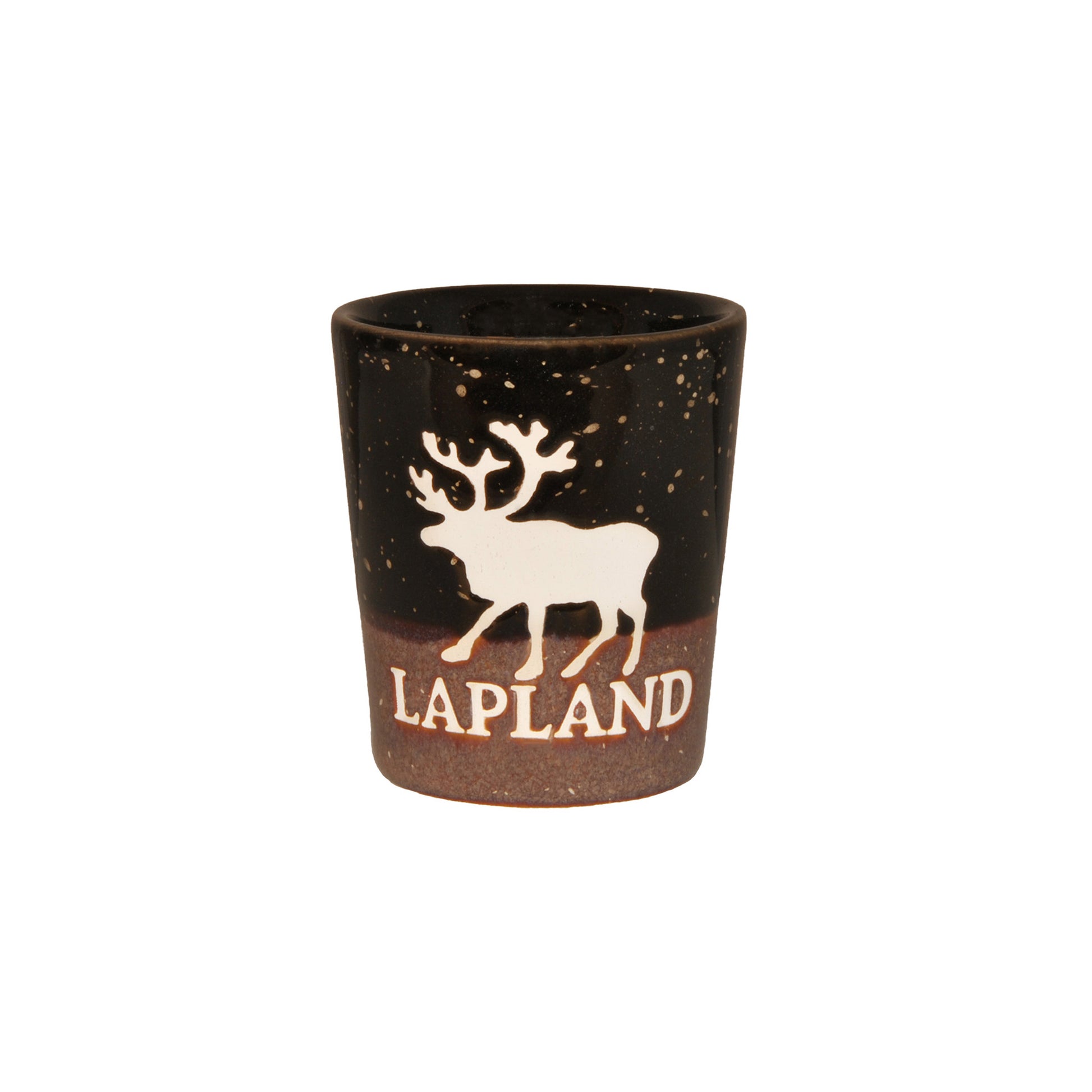 Svart och lila shotglas i keramik med motiv av en ren och texten "LAPLAND".
