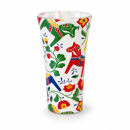Shotglas med motiv av färgglada dalahästar, perfekt som souvenir eller present. 