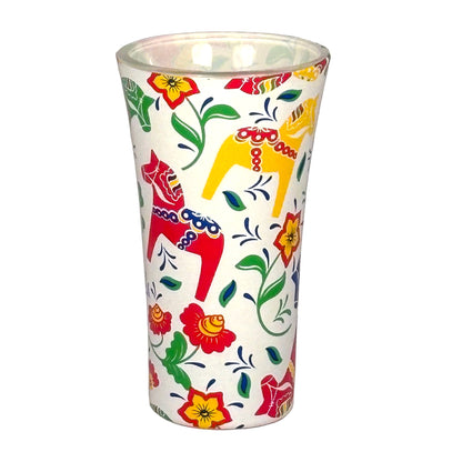 Shotglas med motiv av färgglada dalahästar, perfekt som souvenir eller present. 








