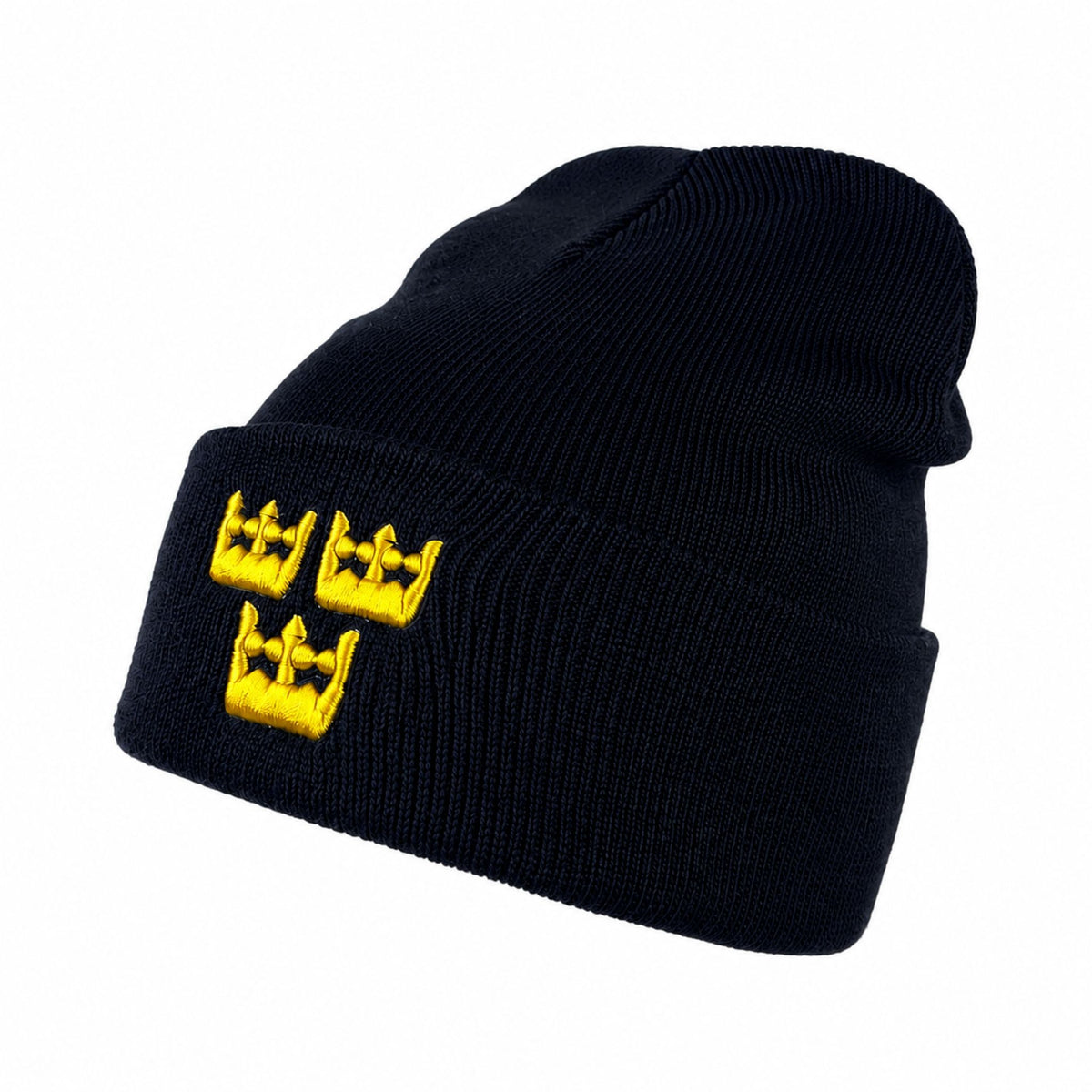 Mörkblå stickad mössa med broderade Tre Kronor i 3D-effekt, sedd från sidan.