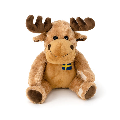 En charmig och gosig stor älg i mjuk plysch som enkelt kan fästas på den medföljande papperskorgen med hjälp av kardborre. Perfekt som lekfull inredningsdetalj i barnrummet eller som en rolig present.