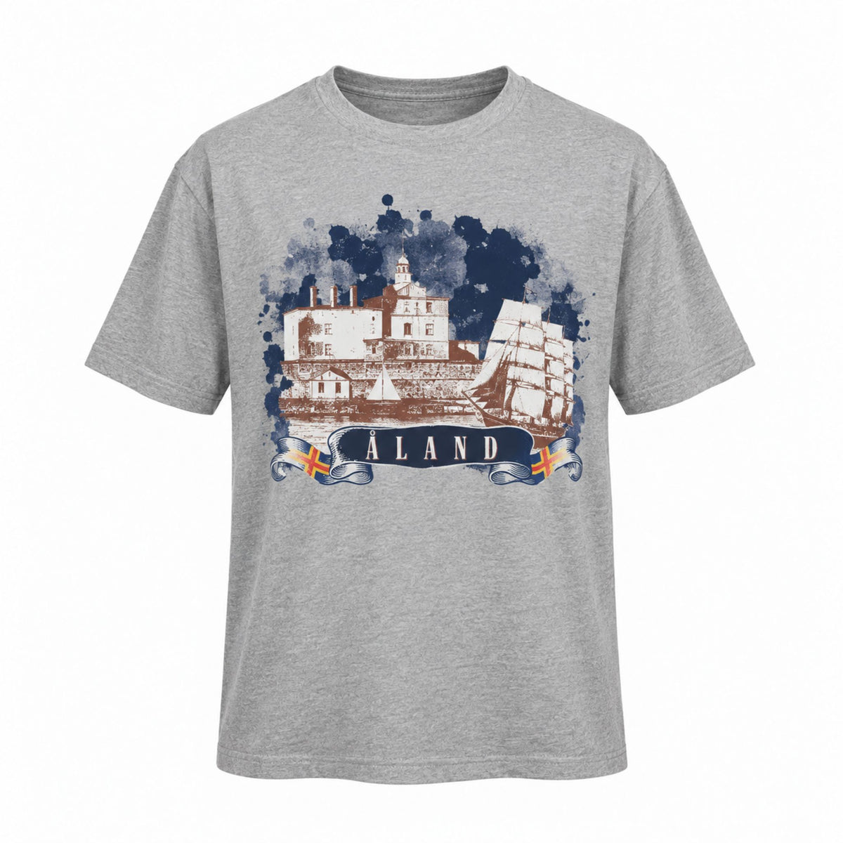 Gråmelerad vuxen T-shirt med diskreta tryckfärger som visar sevärdheter från Åland, inklusive Pommern, Kobba Klintar och Märket.