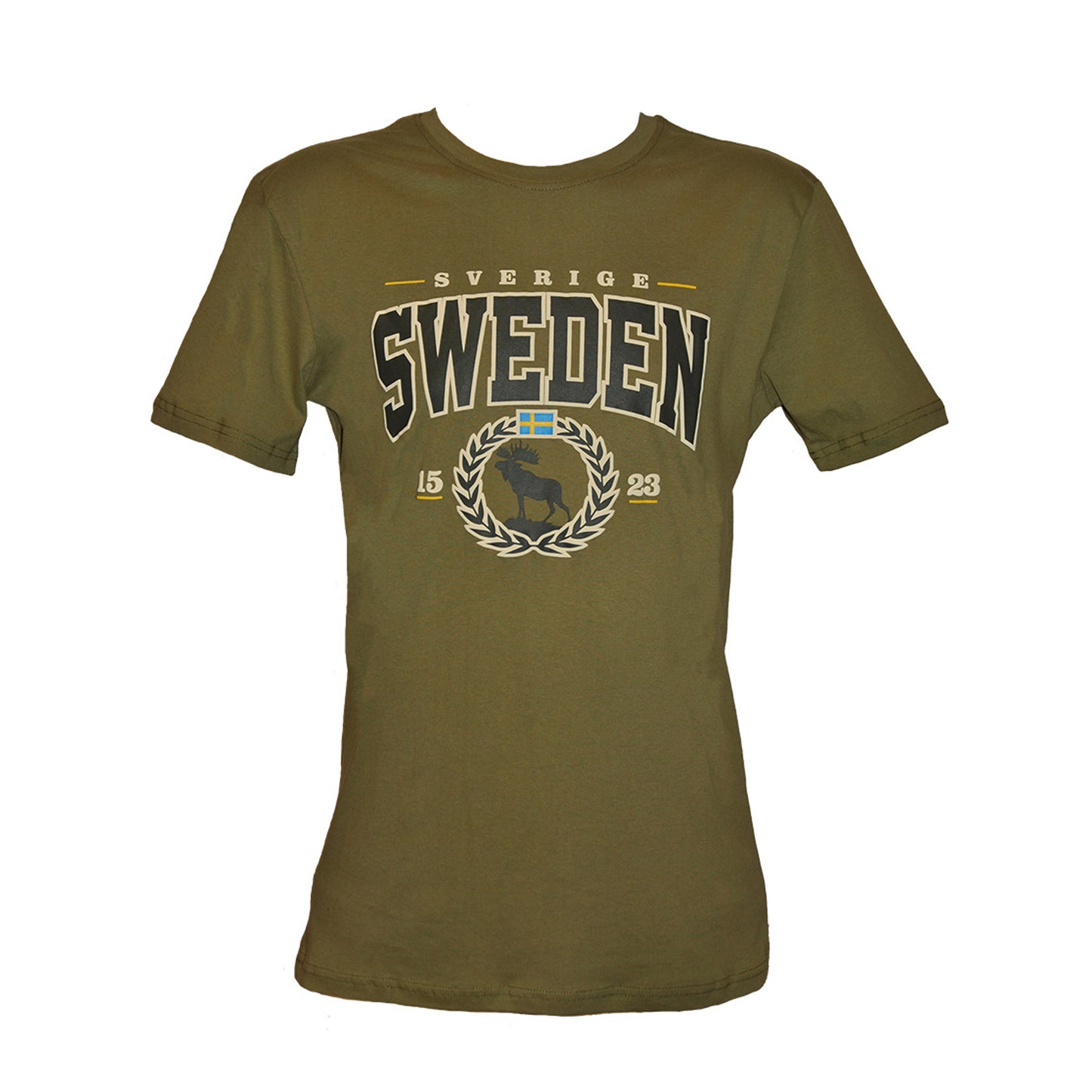 Kakigrön T-shirt med älgmotiv och texten "Sweden", tillverkad i 100% bomull – en bekväm och snygg souvenir med vildmarkskänsla.