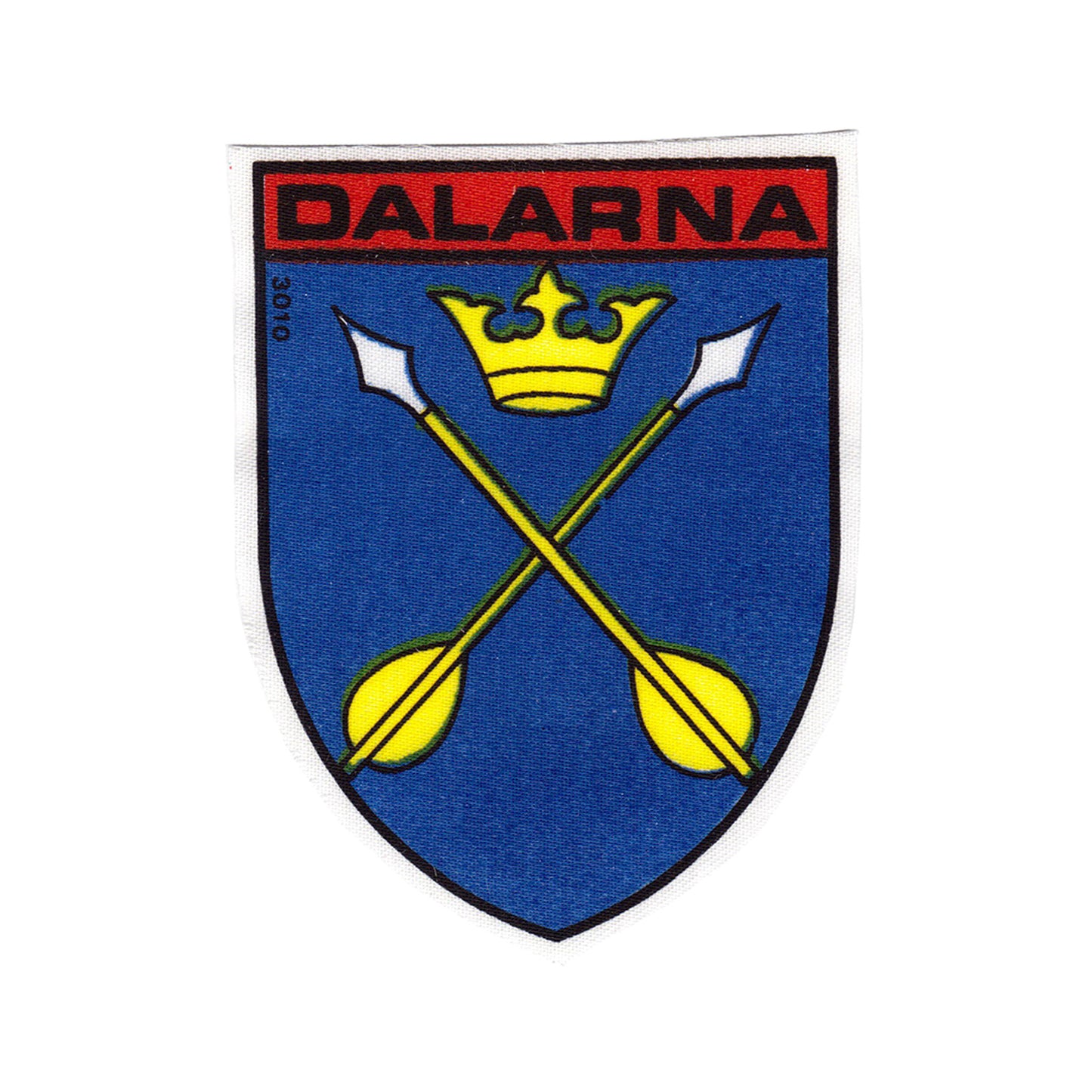 Tygmärke med Dalarnas vapen – souvenirpatch i storlek 7,5 x 5,5 cm med detaljerad brodyr och klassisk design. Perfekt att sy fast på kläder eller väskor.