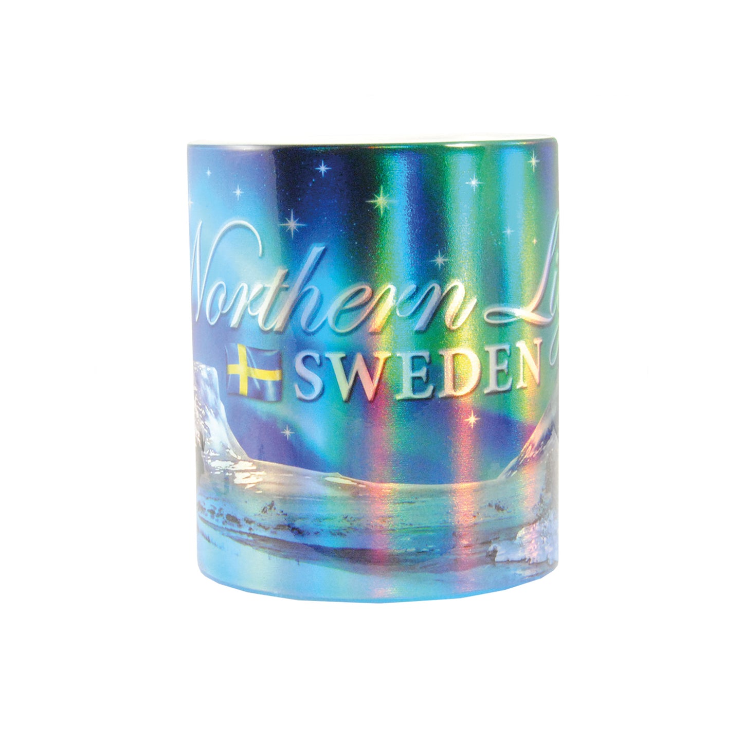 Souvenirmugg sett från sidan, med tydlig vy av den imponerande lapporten, delar av texten "Northern Lights", en svensk flagga och texten "SWEDEN" – norrskenets lyster syns runt hela muggen.